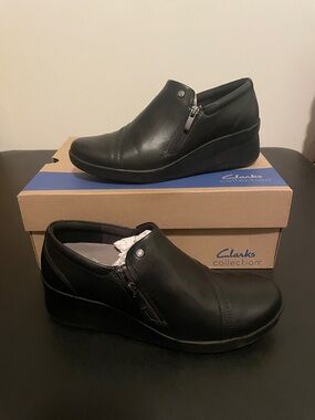 Clarks Suttyn Zip Black Leather Women’s 9 JB